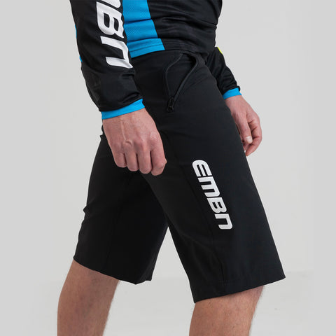 Pantalones cortos del equipo EMBN